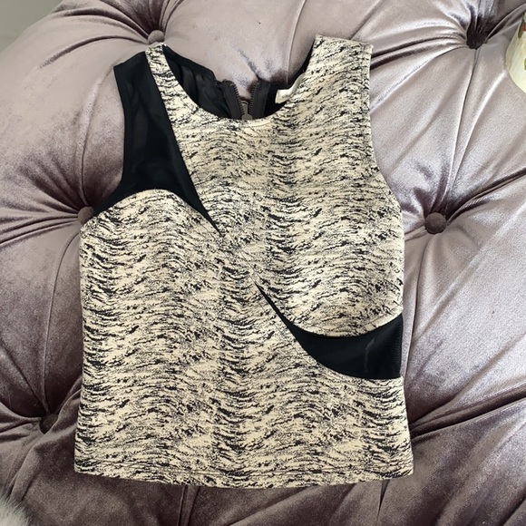 Mesh Crop - Picture 9 of 9